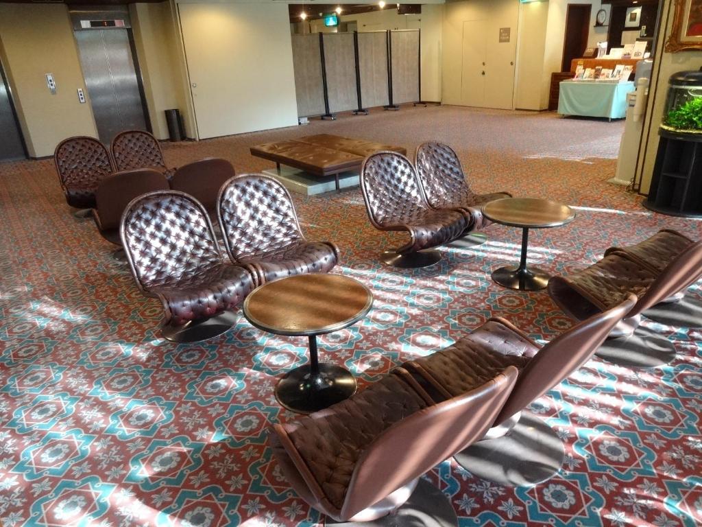 万代白银酒店 酒店